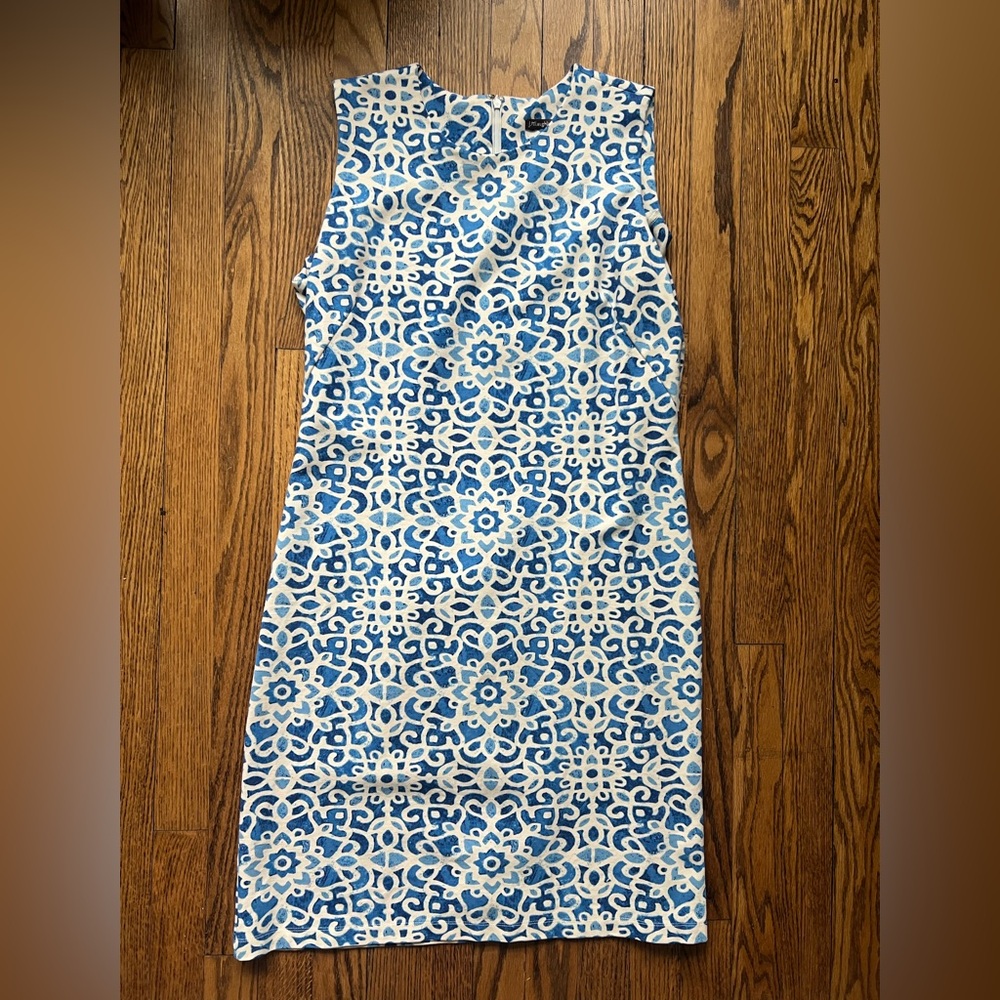 J.McLaughlin Blue White Tile Print Shift Dress Sleeveless Resort Dress Size L